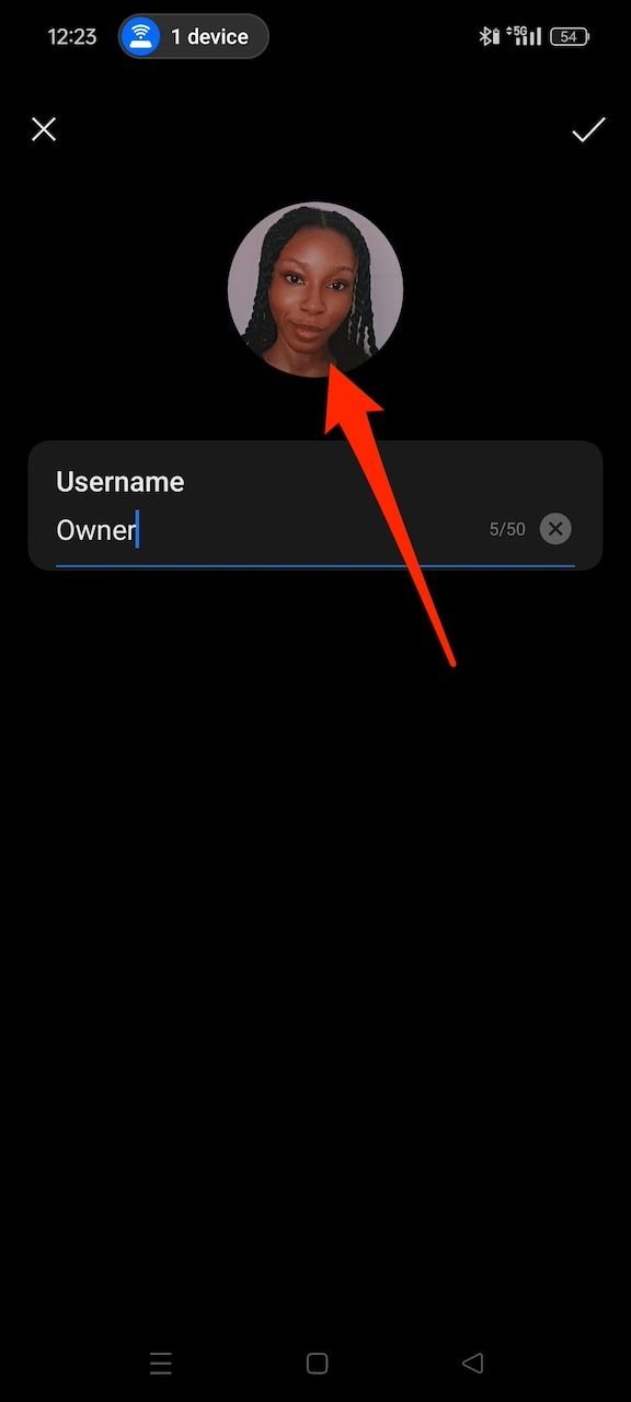Red arrow pointing at user avatar on Android